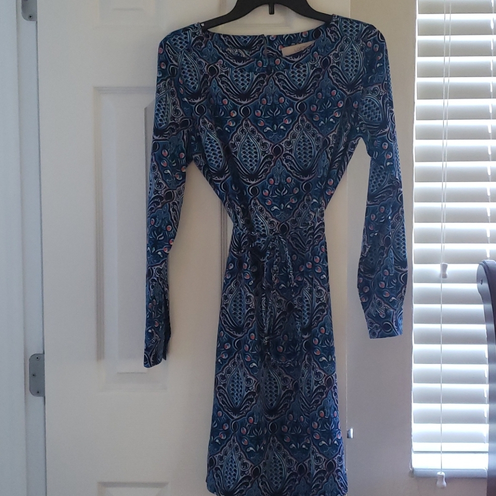 Long sleeves dress